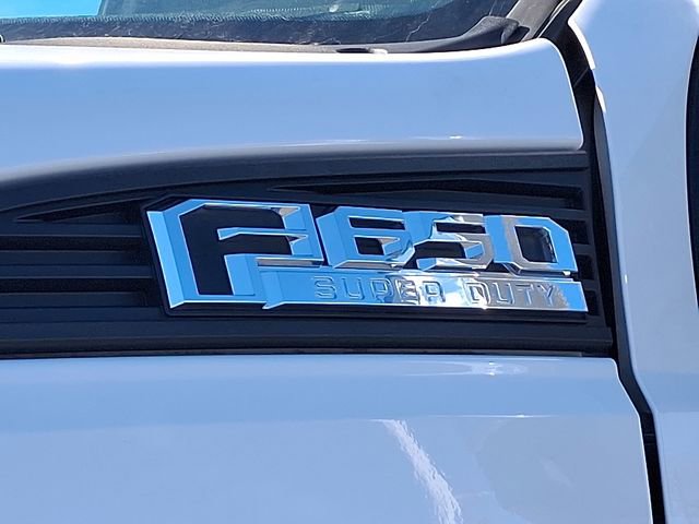 Used 2023 Ford F650 2WD Regular Cab Super Duty image 32