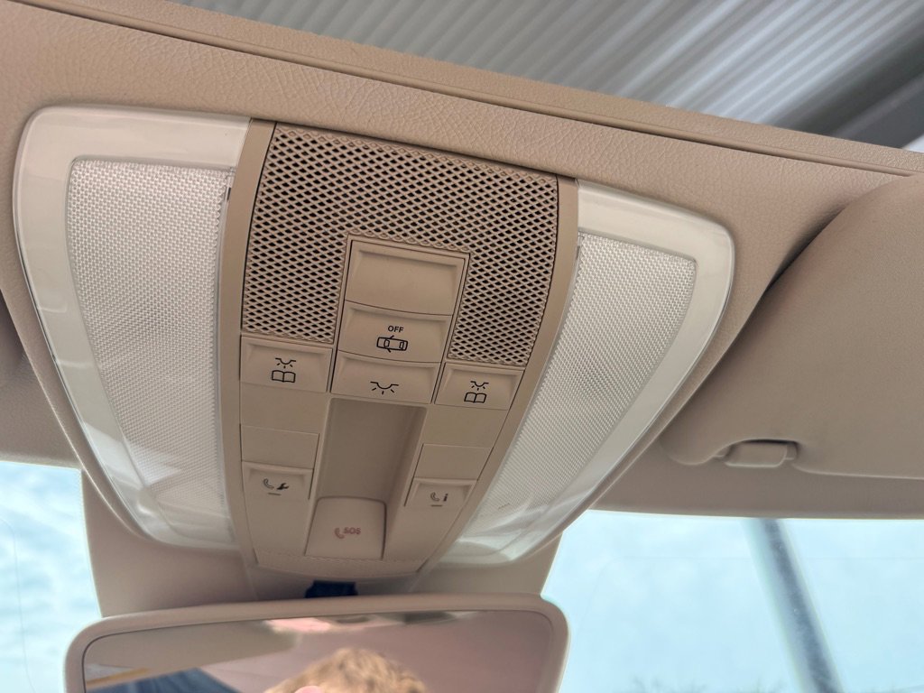 Used 2014 Mercedes-Benz E 550 Cabriolet image 28