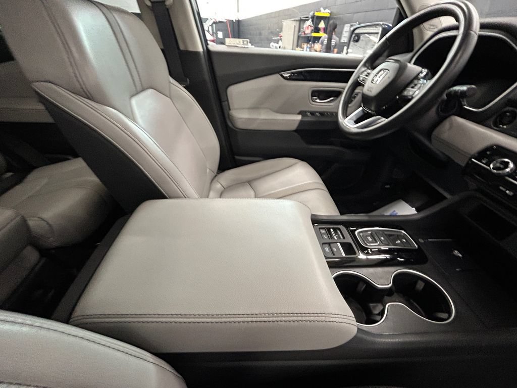 Certified 2023 Honda Pilot Touring image 21