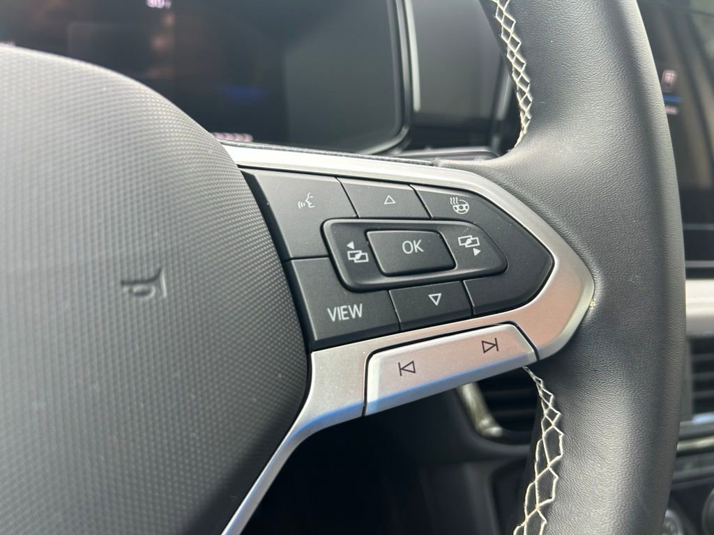 Certified 2025 Volkswagen Taos S image 21