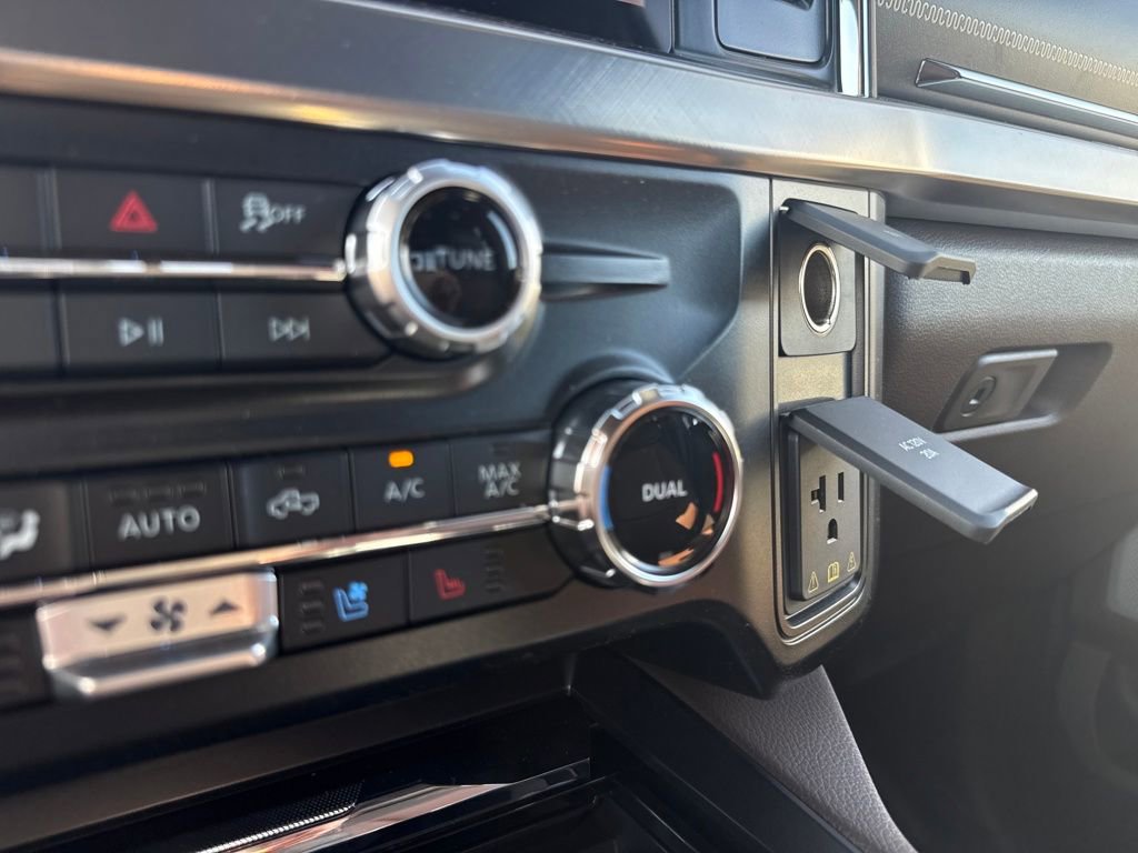 New 2026 Ford F350 King Ranch w/ FX4 Off-Road Package image 37