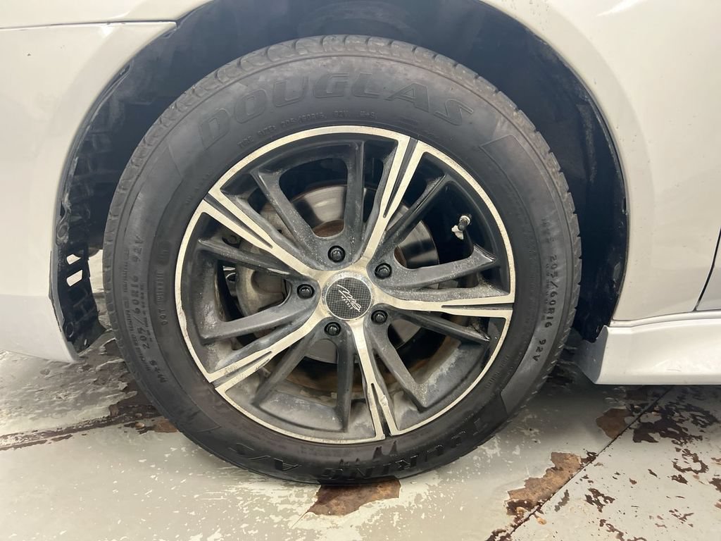 Used 2013 Mitsubishi Lancer ES FWD image 25