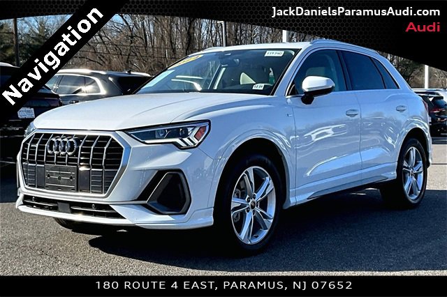 Used 2024 Audi Q3 2.0T Premium Plus image 1