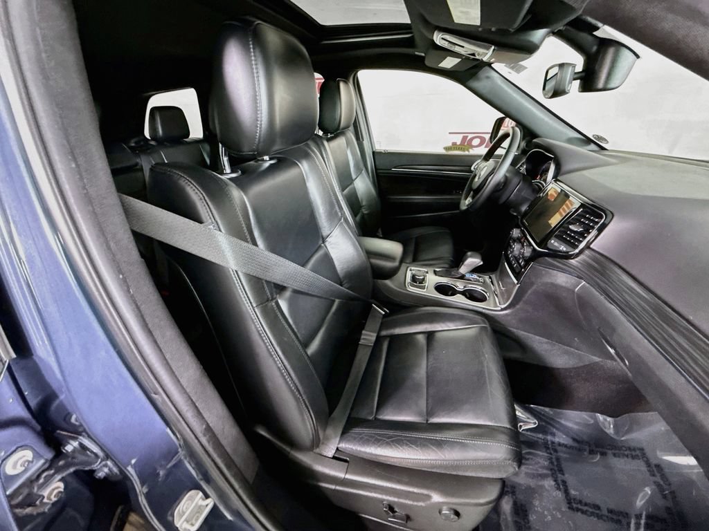 Used 2019 Jeep Grand Cherokee Limited AWD/4WD image 35