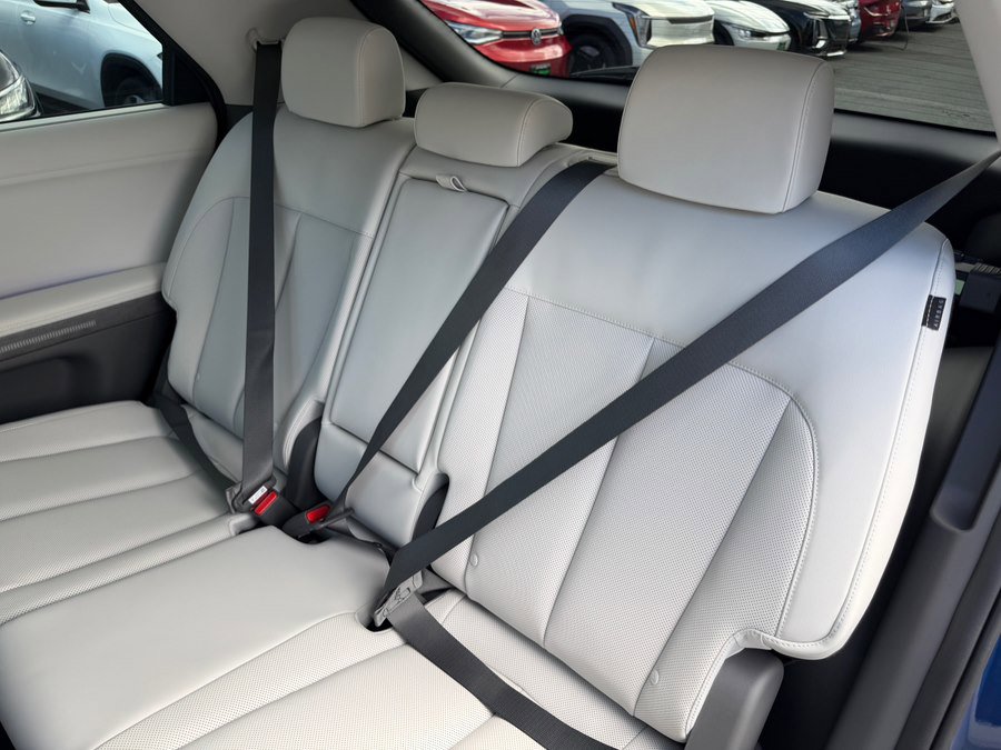 Used 2026 Hyundai Ioniq 5 Limited AWD/4WD image 46
