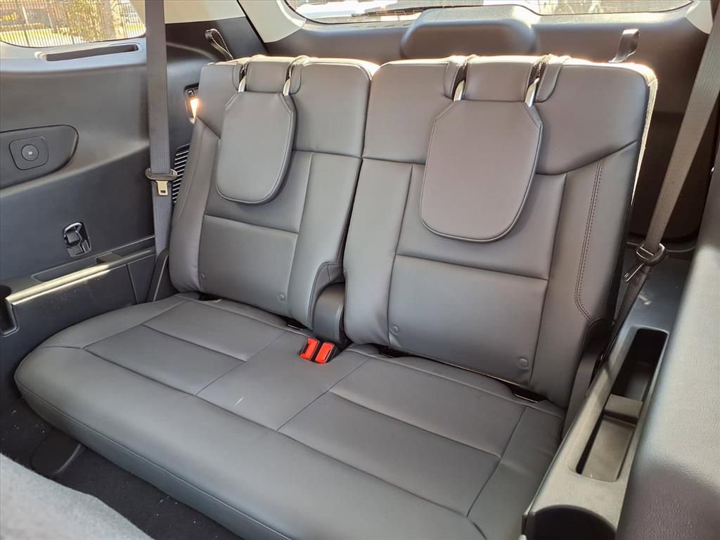 New 2026 Ford Explorer Active w/ Active Comfort Package RWD image 27