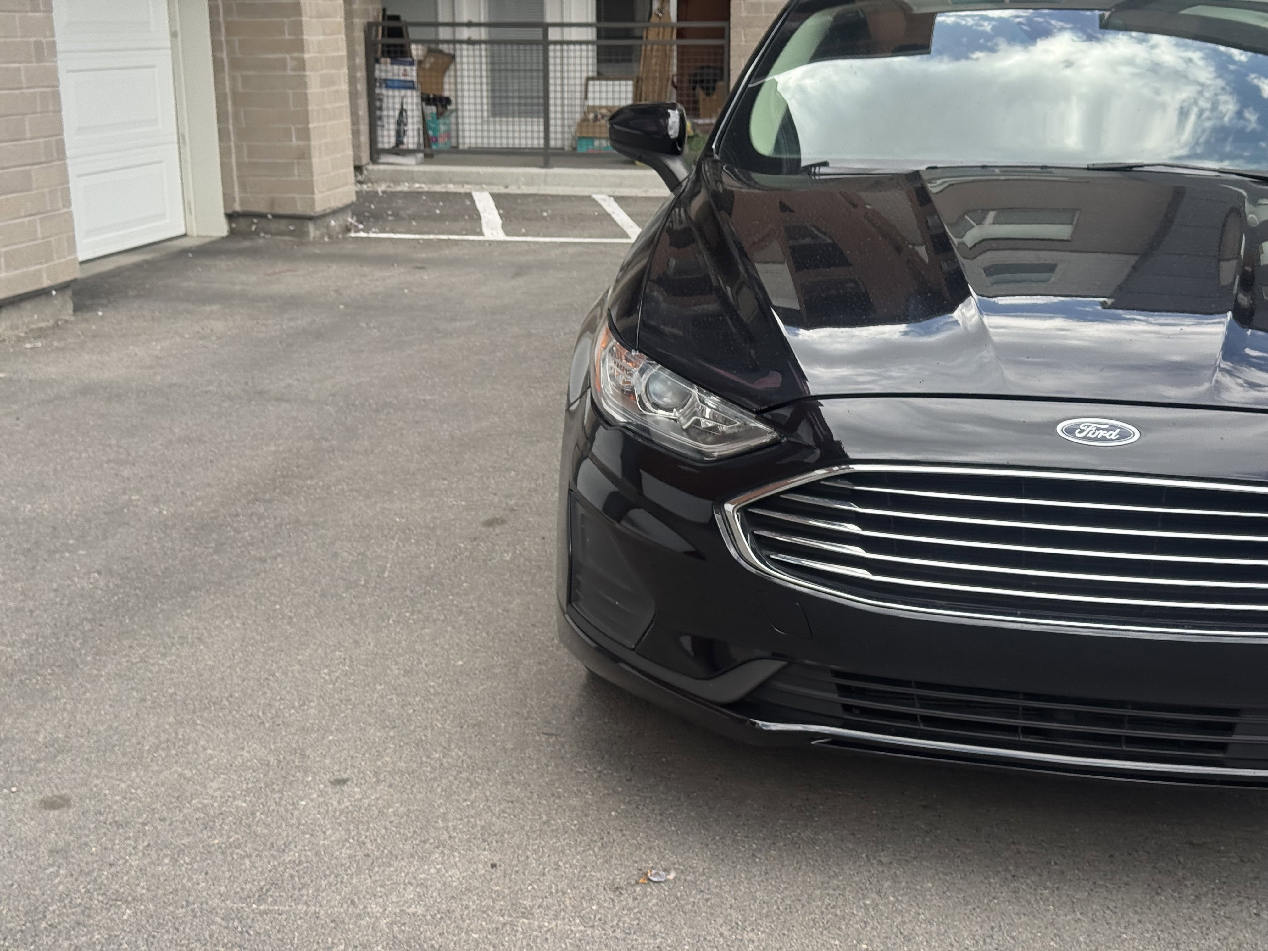 Used 2020 Ford Fusion SE image 9