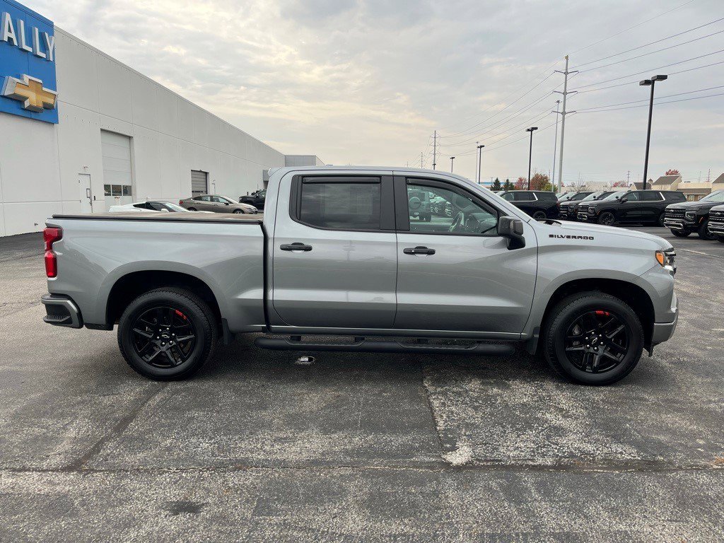 Certified 2024 Chevrolet Silverado 1500 RST w/ Redline Edition image 9