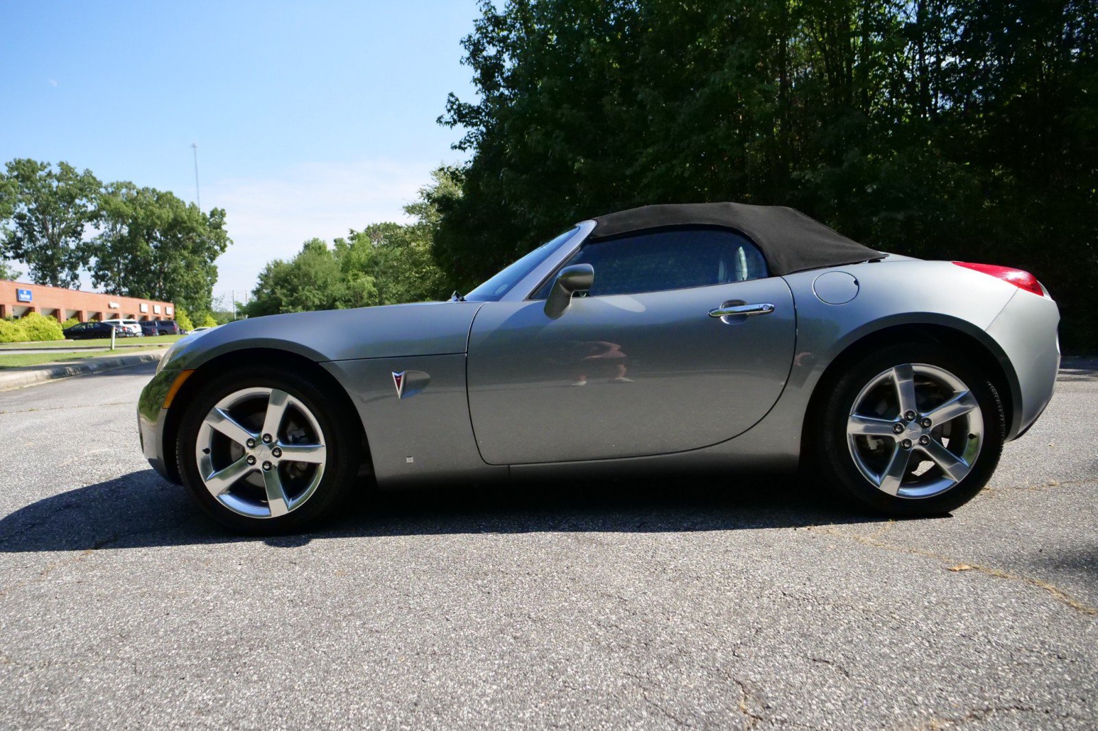 Used 2007 Pontiac Solstice Convertible w/ Premium Package RWD image 33