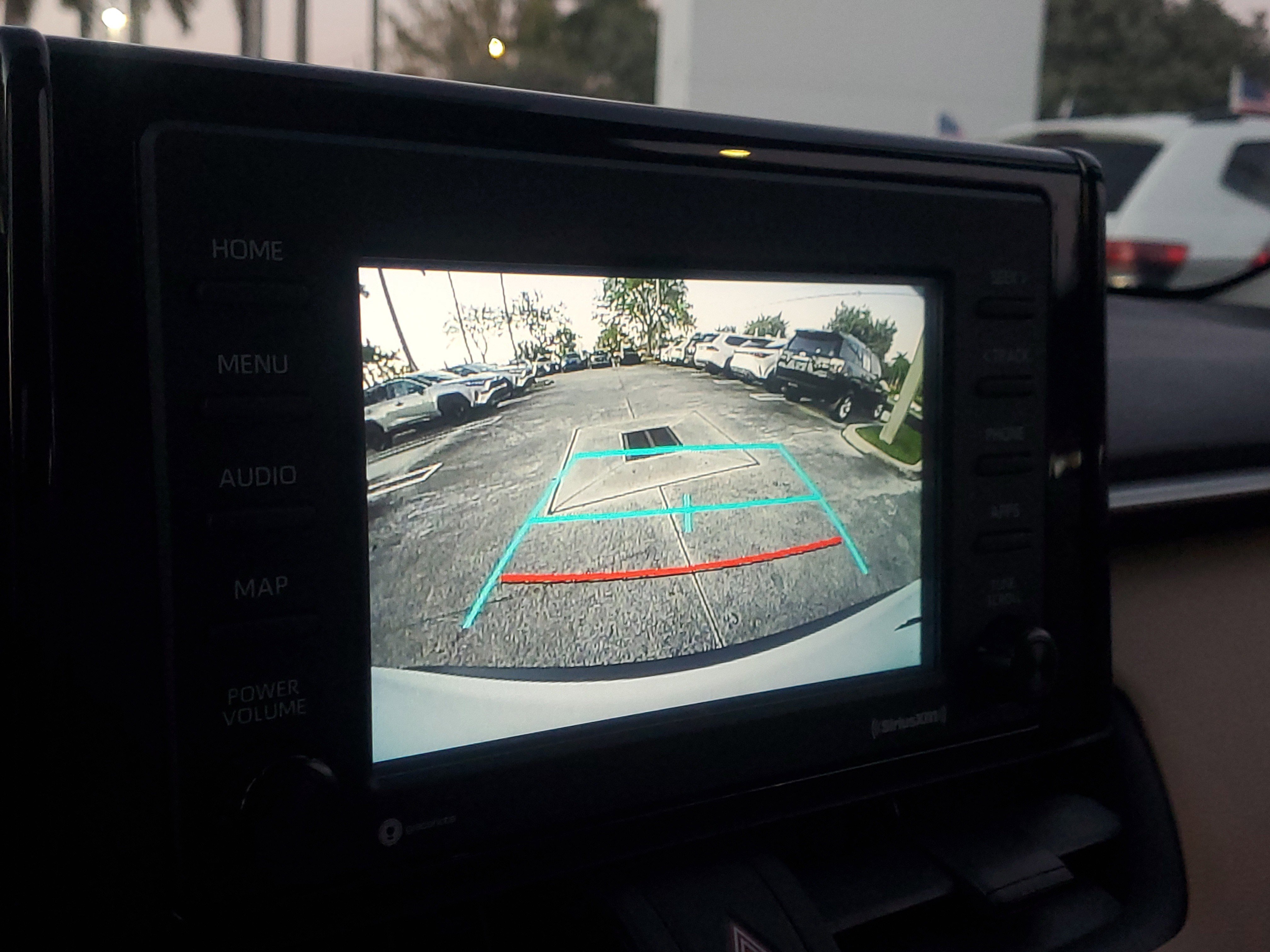 Used 2021 Toyota RAV4 LE image 27