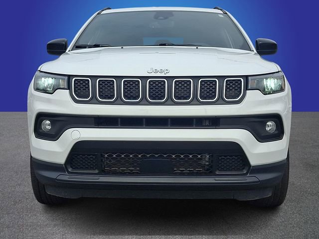 Used 2023 Jeep Compass Latitude image 2