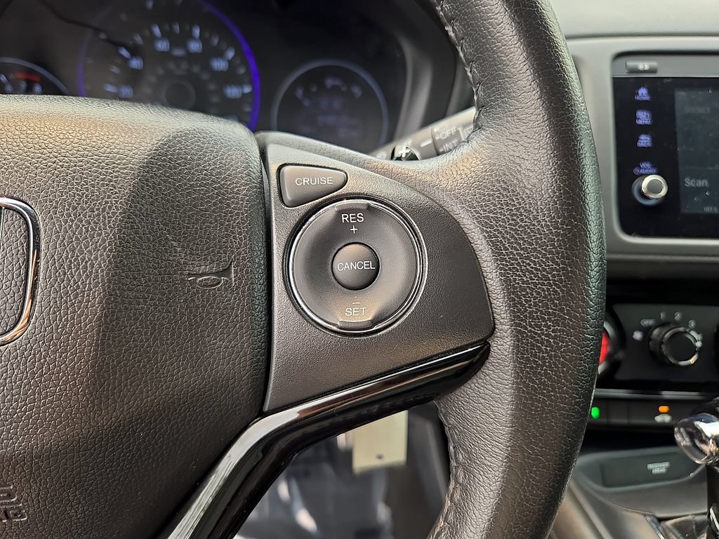 Used 2022 Honda HR-V Sport image 25
