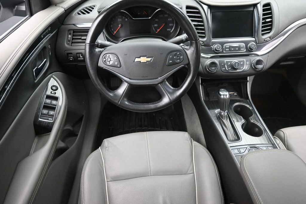 Used 2017 Chevrolet Impala Premier w/ Enhanced Convenience Package FWD image 11
