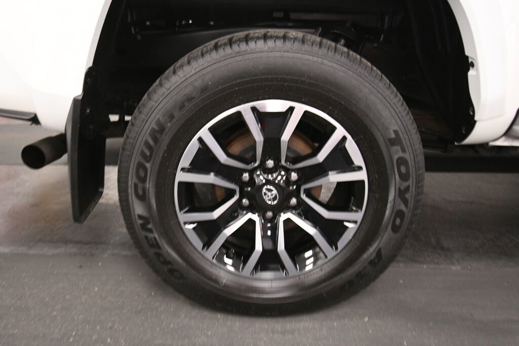 Used 2023 Toyota Tacoma TRD Sport w/ Advanced Technology Package AWD/4WD image 30