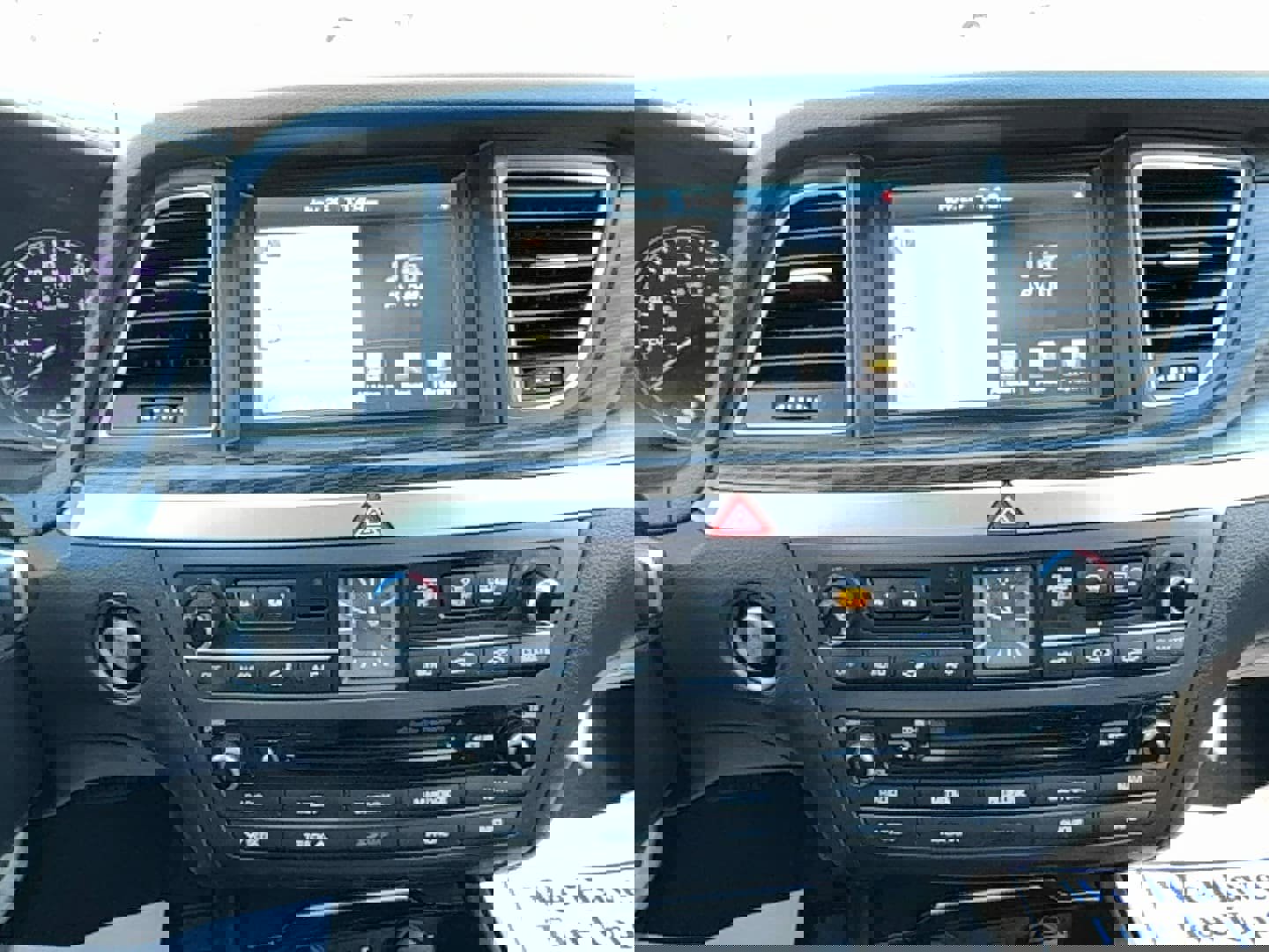 Used 2016 Hyundai Genesis 3.8 w/ Option Group 02 image 30