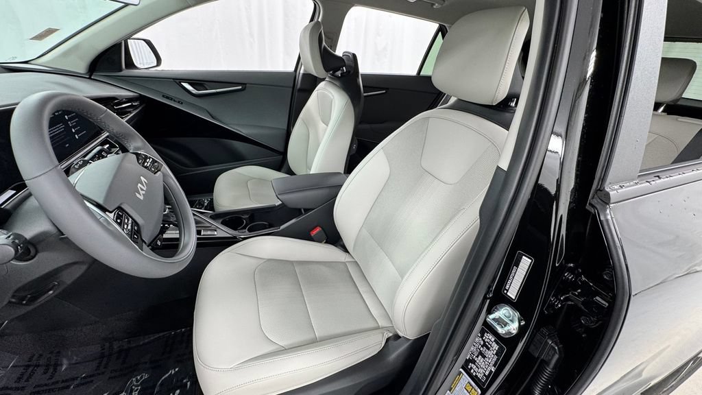 New 2026 Kia Niro EX FWD image 10