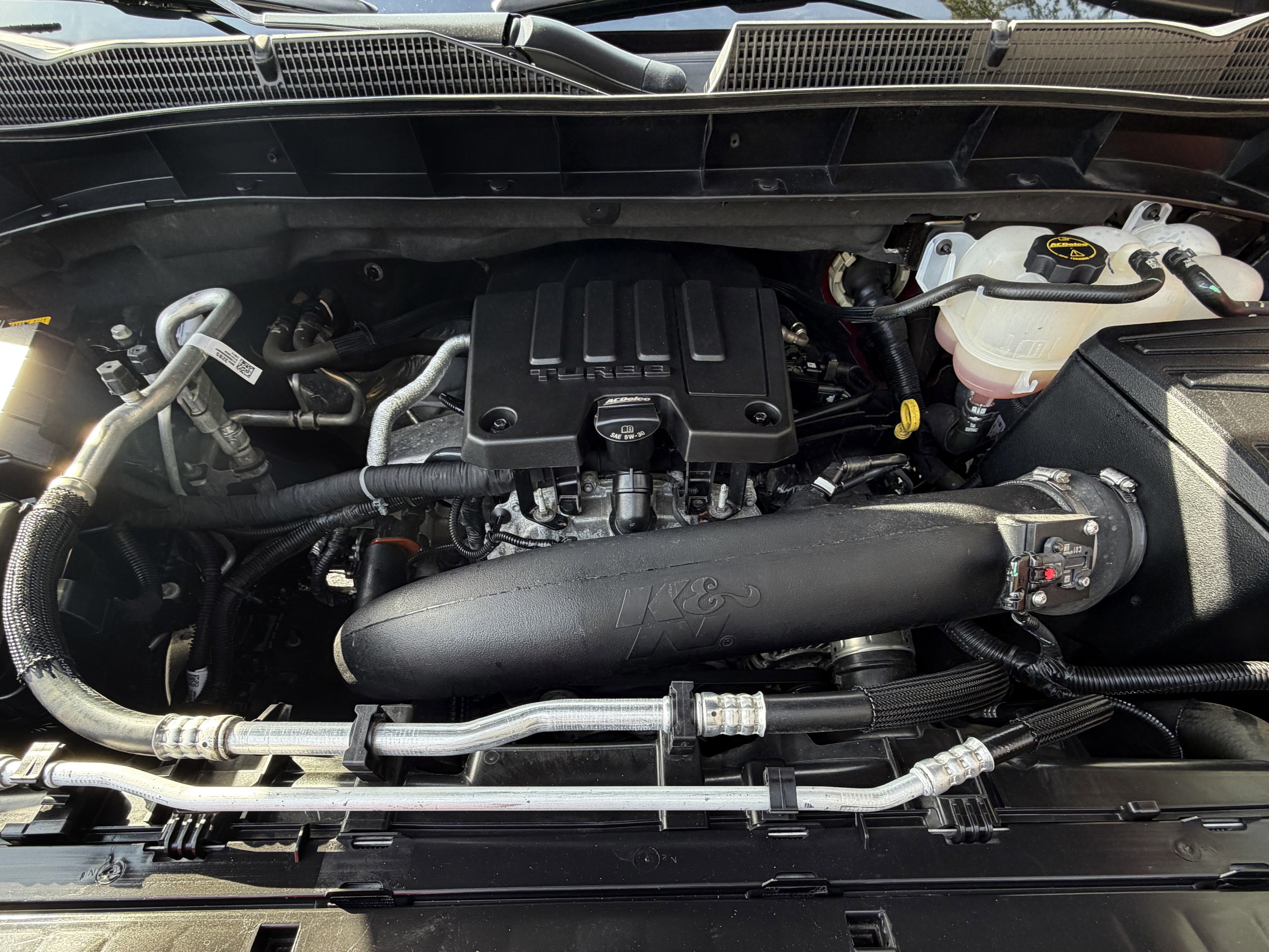 Used 2024 GMC Sierra 1500 Elevation image 10