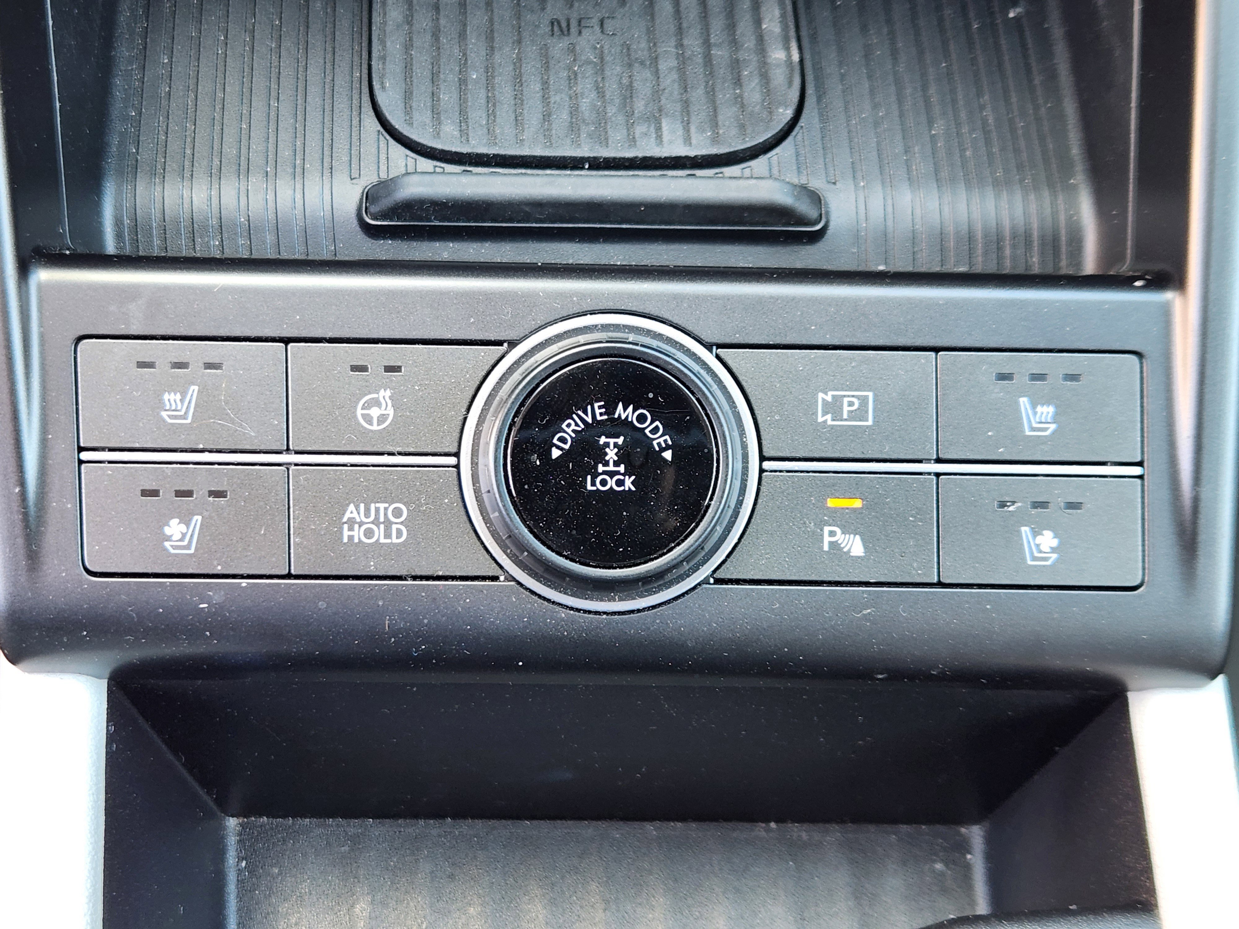 Certified 2024 Hyundai Kona Limited image 23