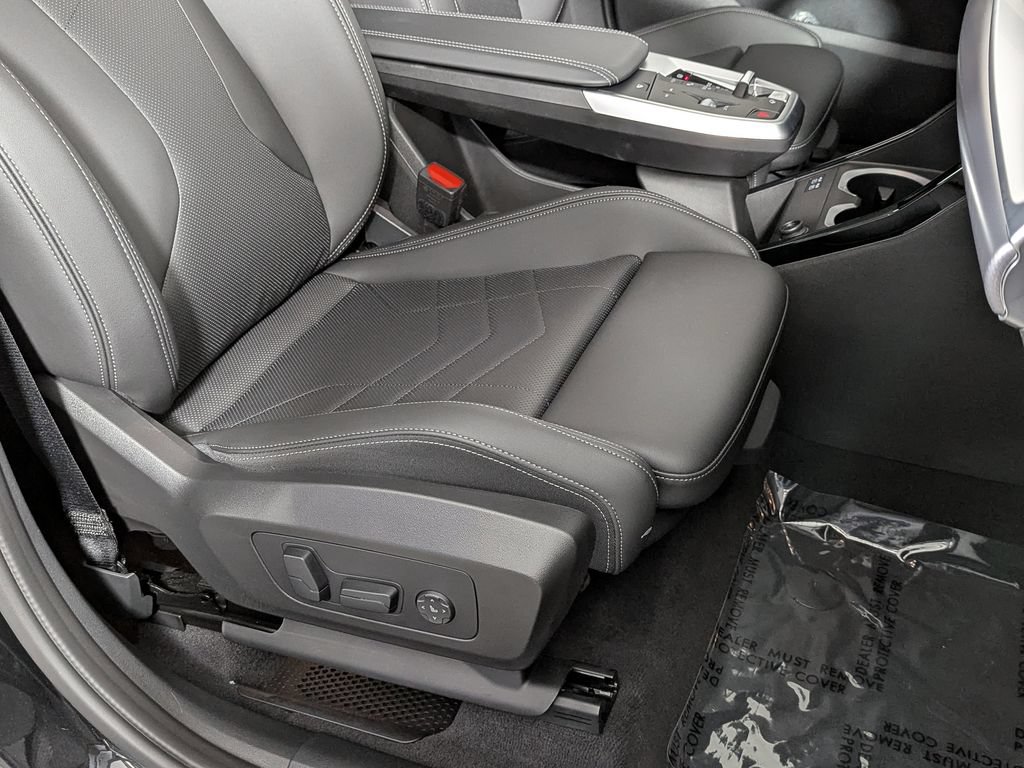 Certified 2024 BMW X1 xDrive28i w/ M Sport Package AWD/4WD image 32