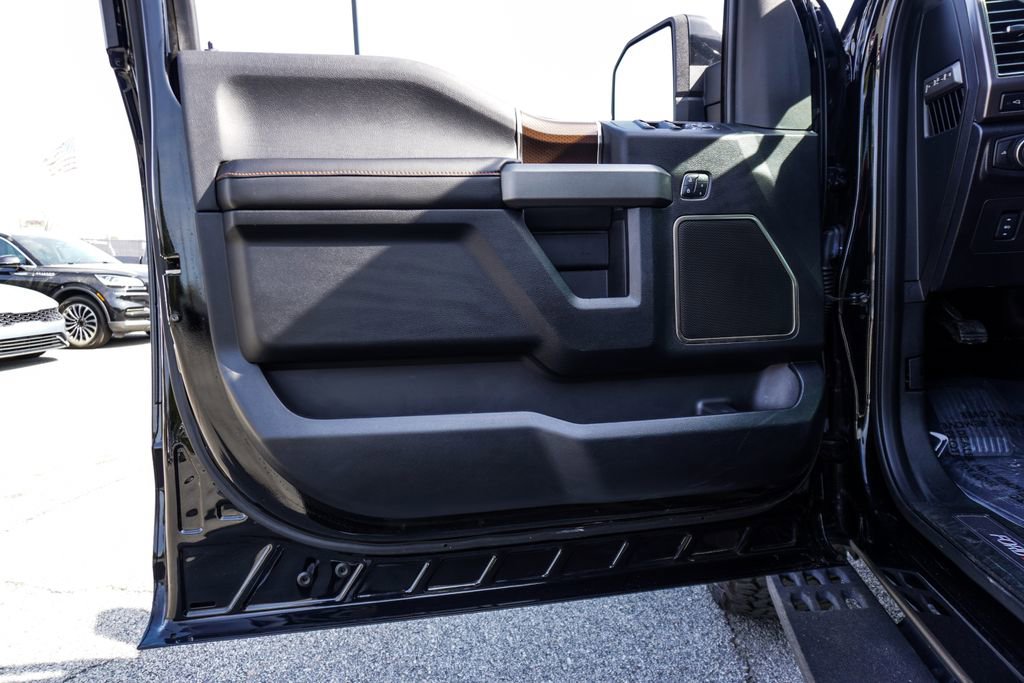 Used 2017 Ford F150 Raptor image 21