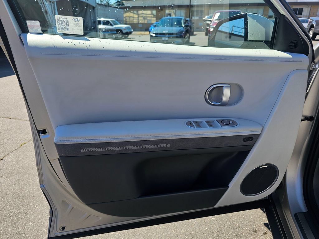 Used 2024 Hyundai Ioniq 5 Limited AWD/4WD image 22
