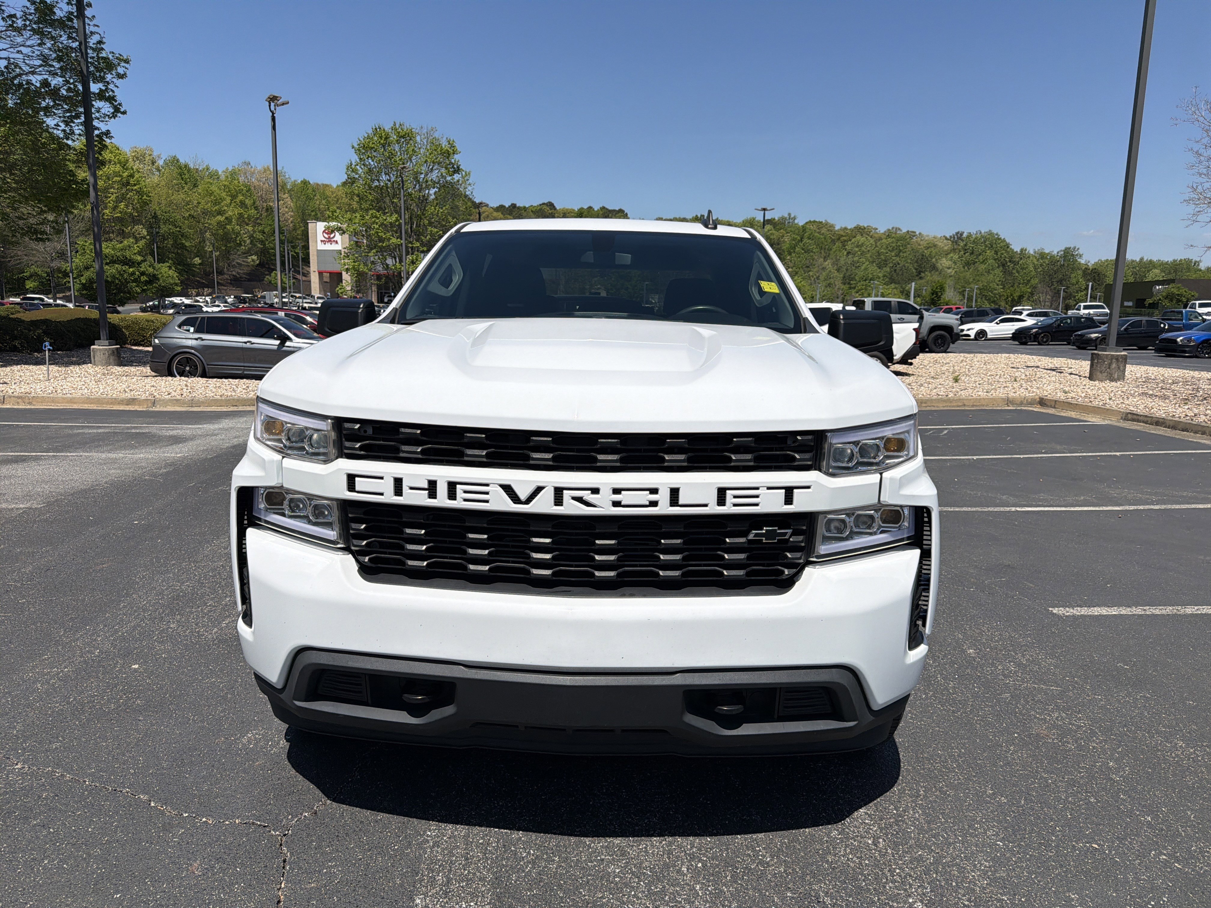 Used 2022 Chevrolet Silverado 1500 Custom w/ LPO, Dark Essentials Package RWD image 2