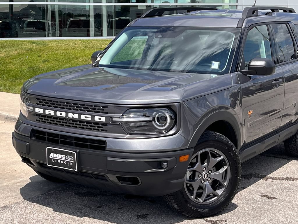 Used 2023 Ford Bronco Sport Badlands AWD/4WD image 2