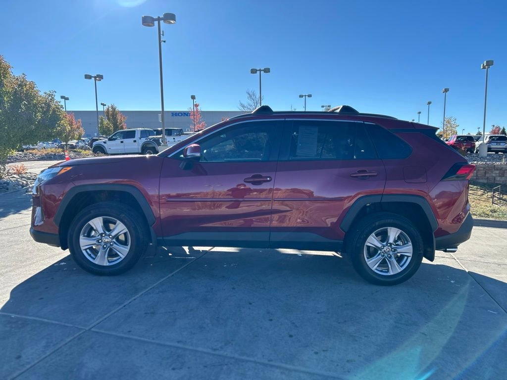 Used 2025 Toyota RAV4 XLE image 4