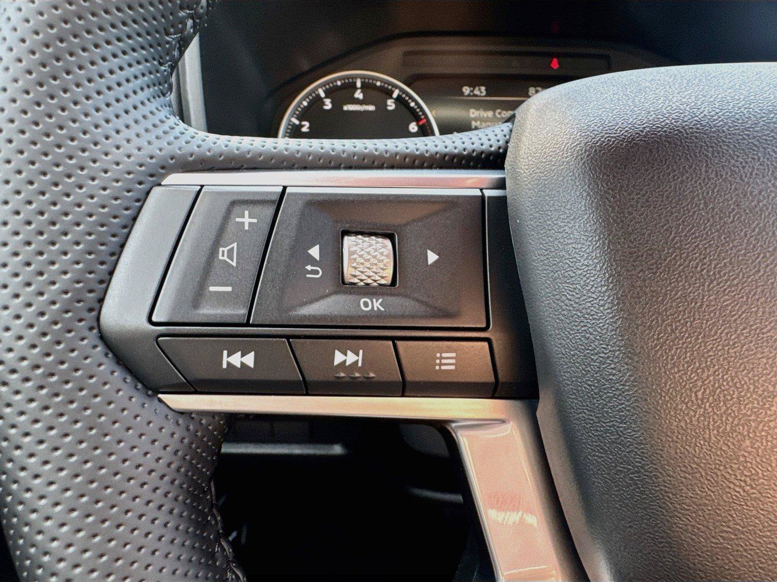 New 2026 Mitsubishi Outlander SE FWD image 12