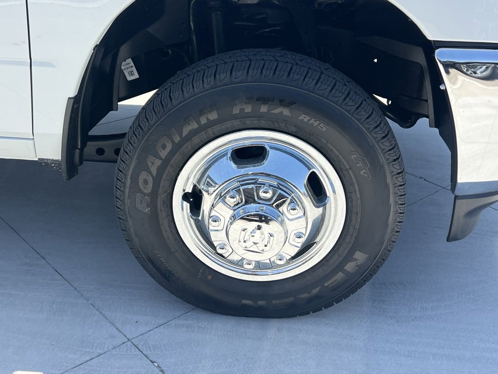 New 2024 RAM 3500 Tradesman image 20