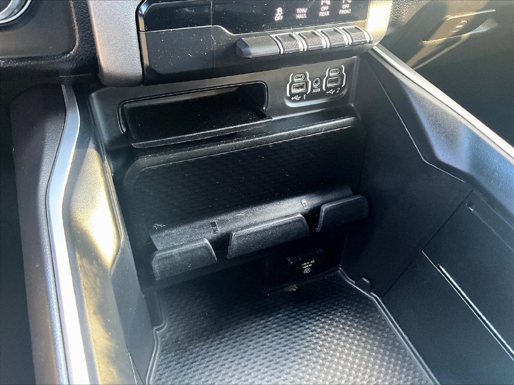 Used 2020 RAM 1500 Big Horn AWD/4WD image 18