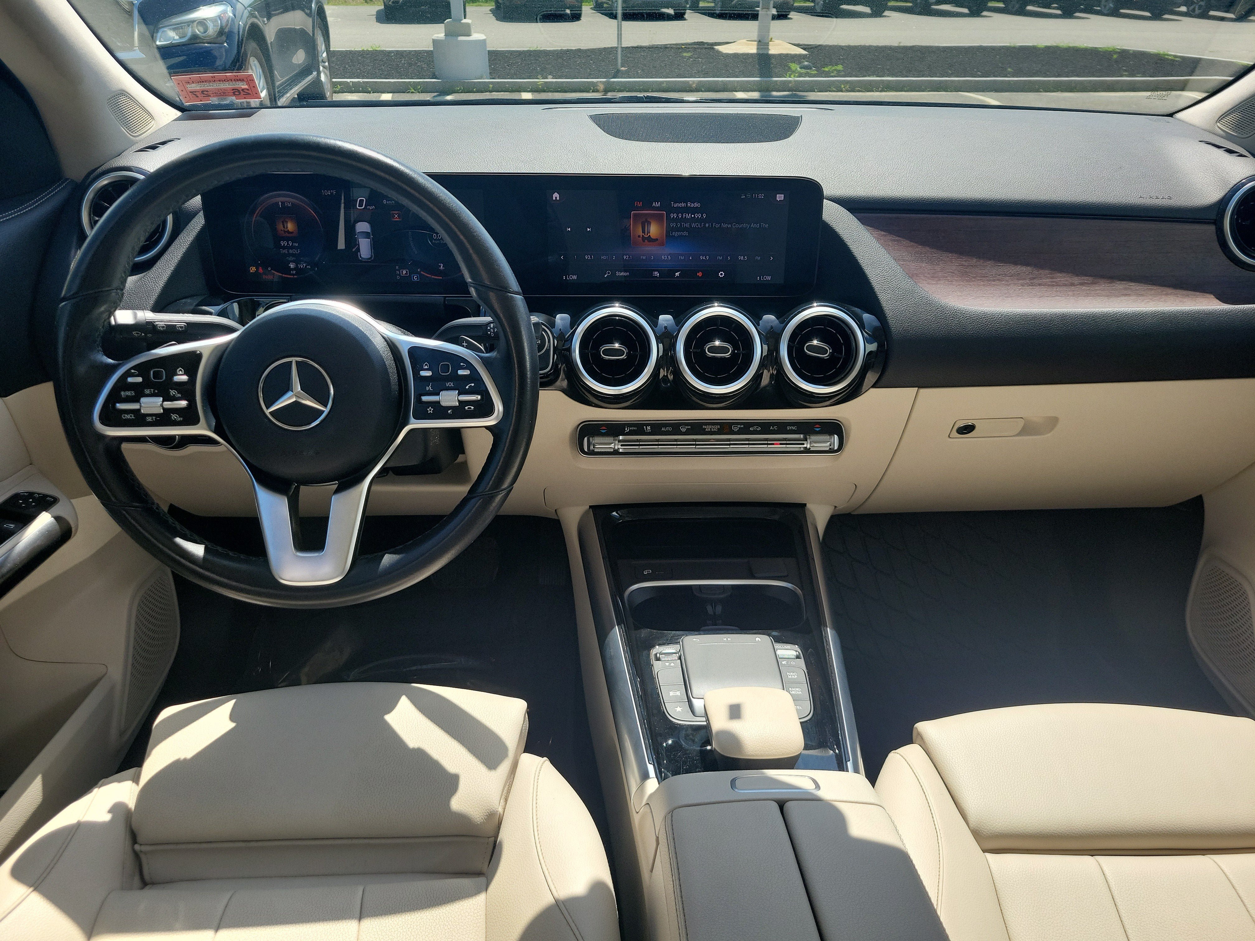 Used 2022 Mercedes-Benz GLA 250 4MATIC image 3