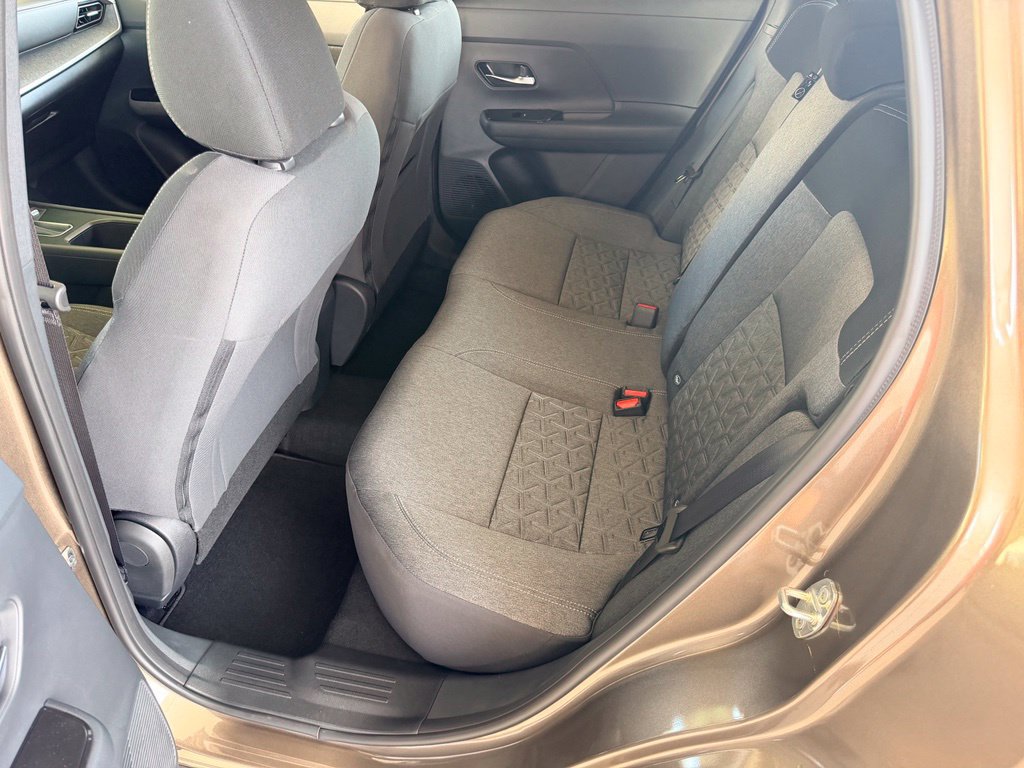 Used 2026 Nissan Kicks SV w/ Cold Weather Package FWD image 29