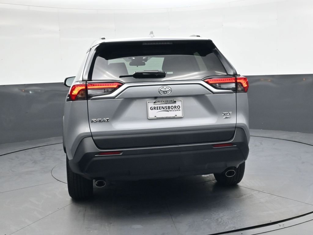 Used 2023 Toyota RAV4 XLE w/ Convenience Package image 5
