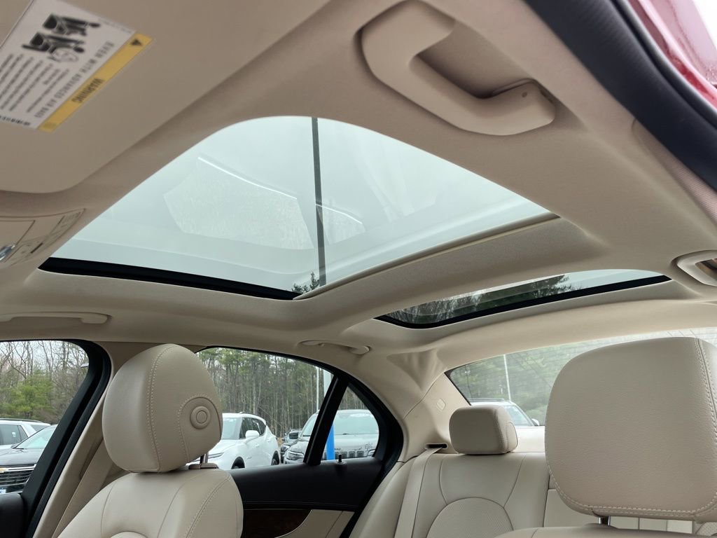 Used 2017 Mercedes-Benz C 300 4MATIC Sedan image 30