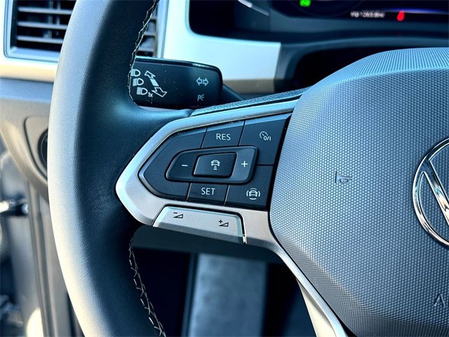 Used 2022 Volkswagen Atlas Cross Sport SE image 16