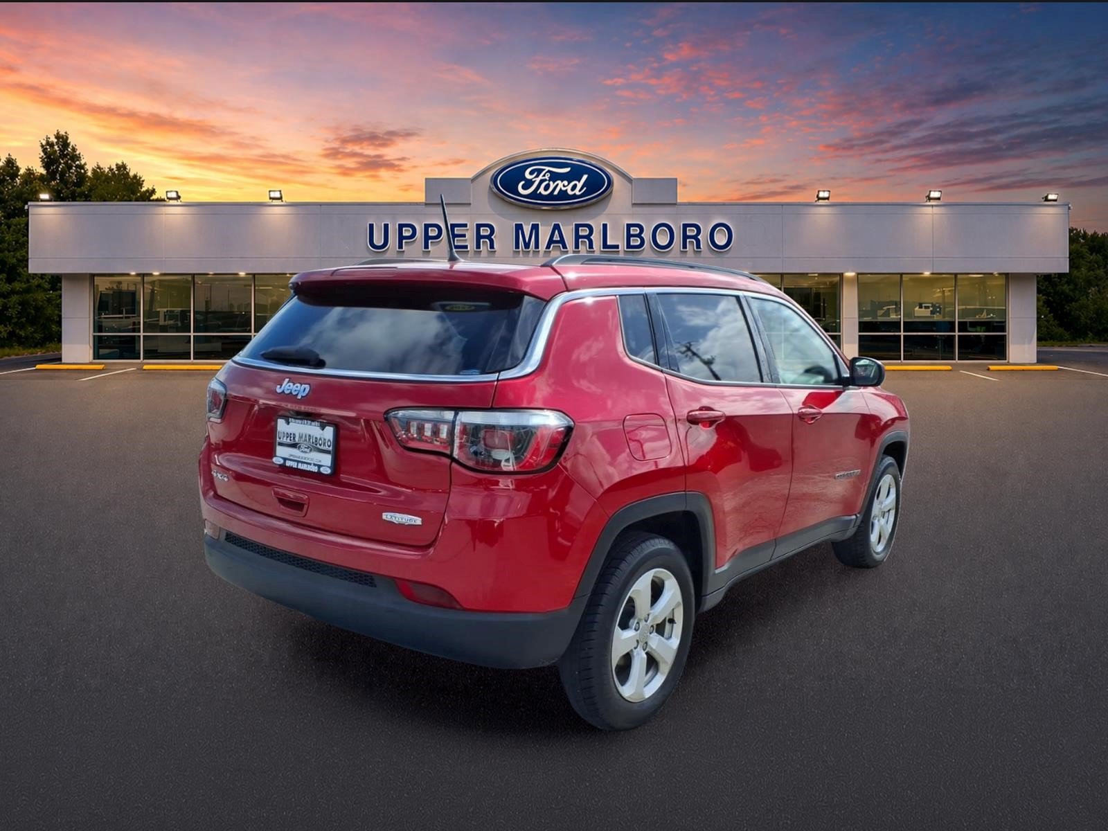 Used 2017 Jeep Compass Latitude w/ Cold Weather Group AWD/4WD image 6
