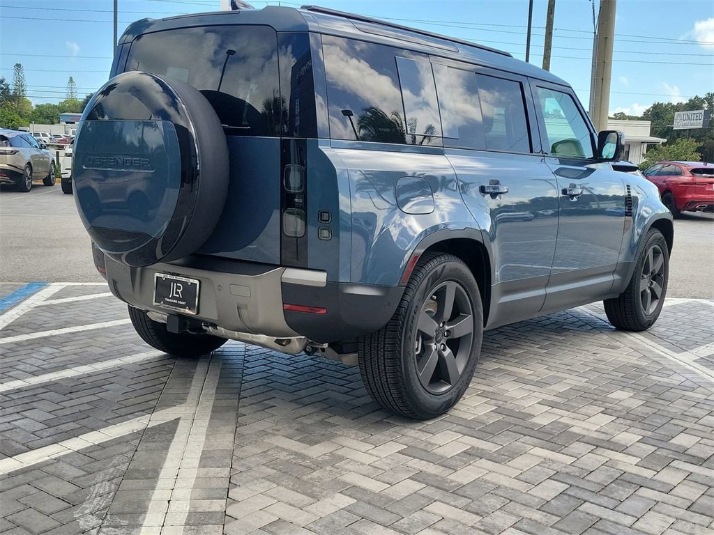 New 2026 Land Rover Defender 110 S image 5