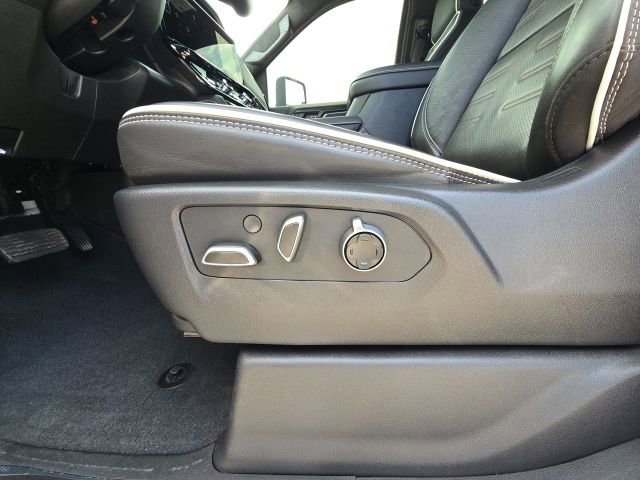Used 2026 GMC Sierra 2500 AT4X AWD/4WD image 23