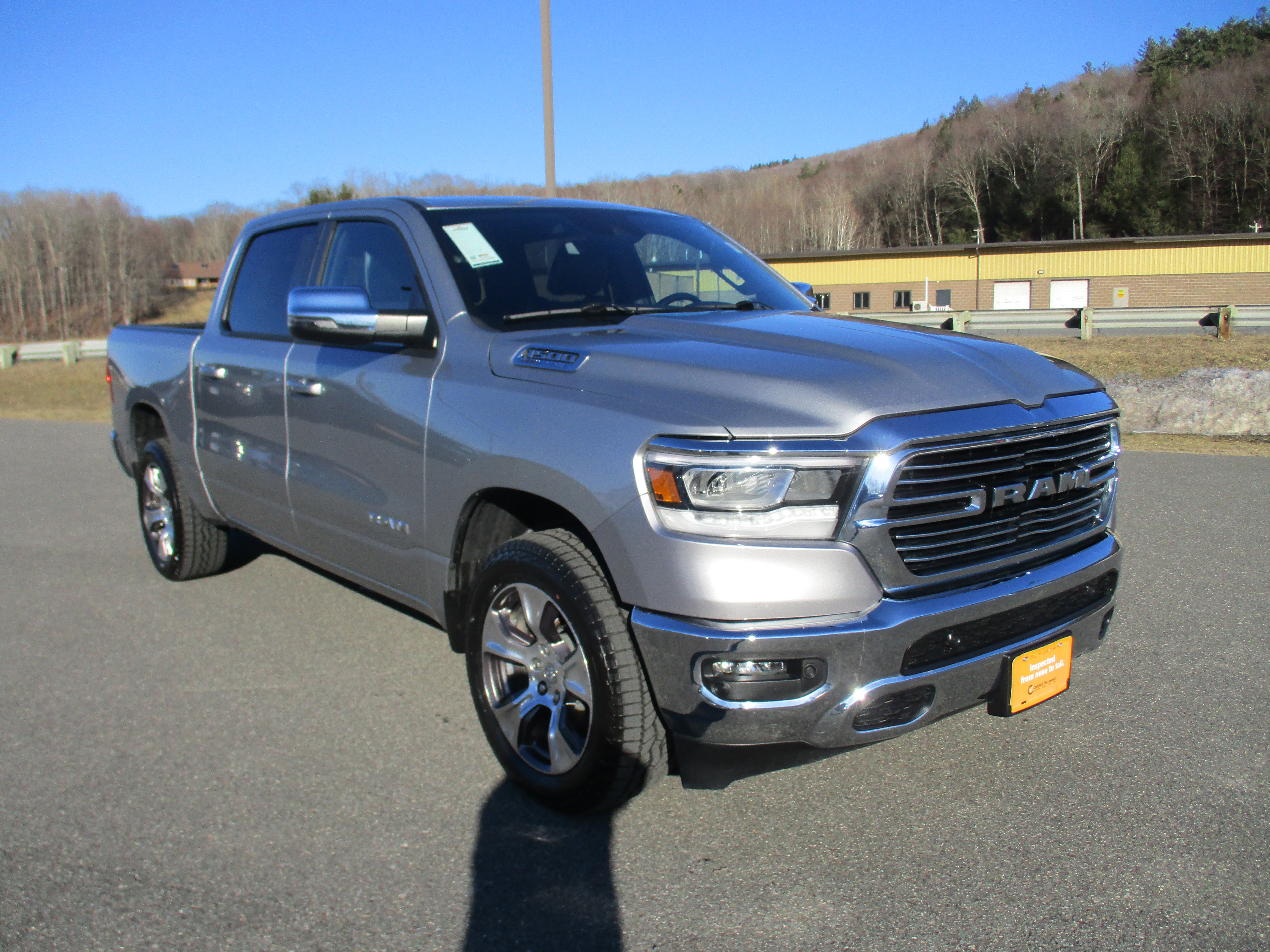 Certified 2023 RAM 1500 Laramie AWD/4WD image 3