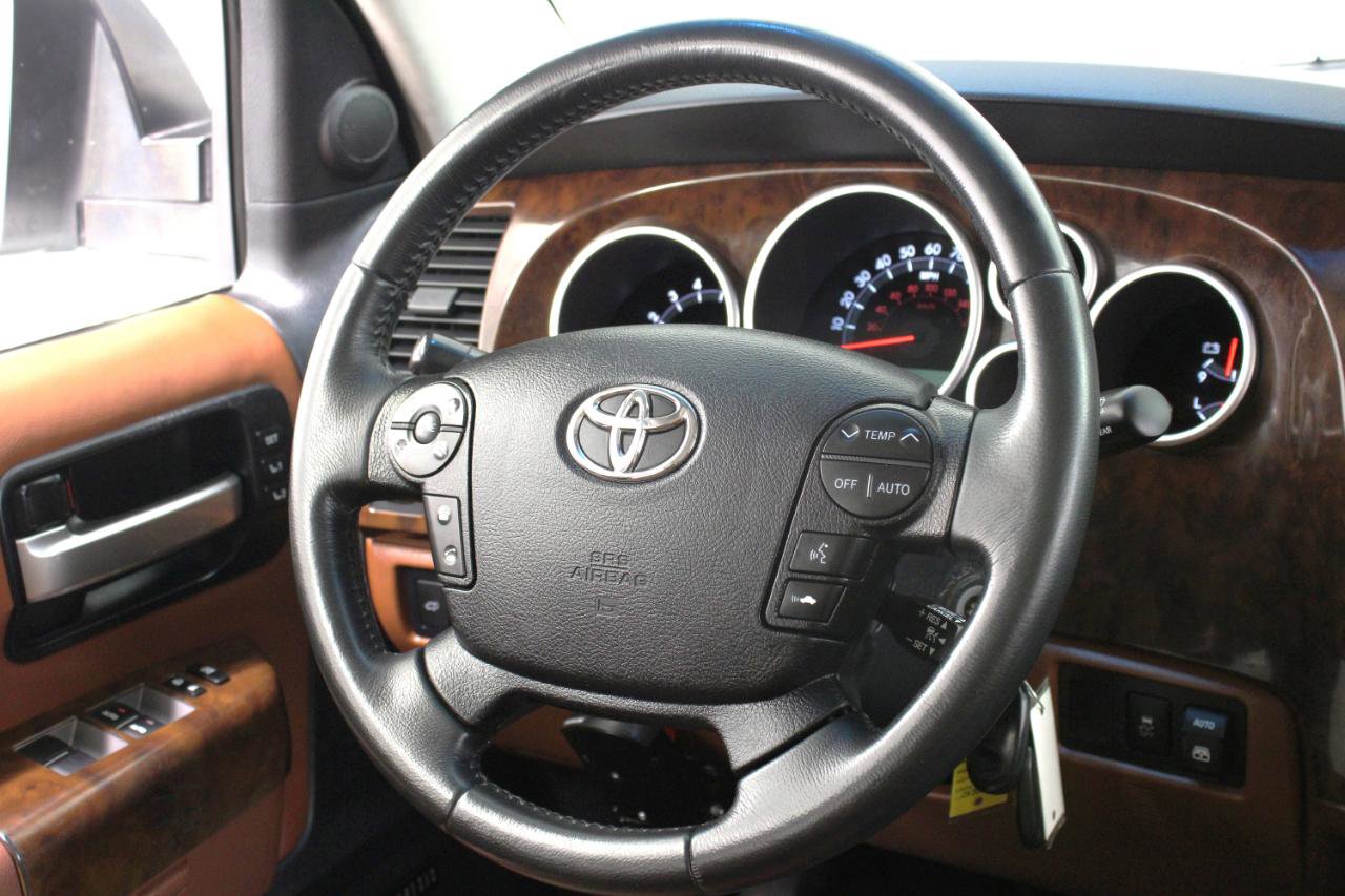 Used 2008 Toyota Sequoia Platinum image 55