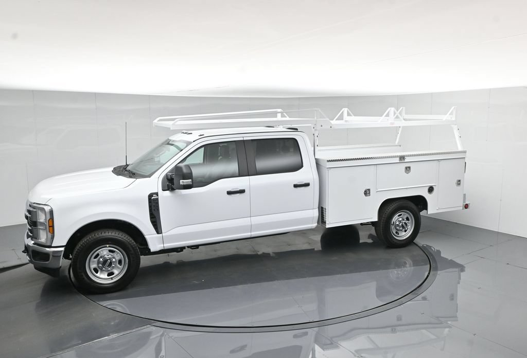 New 2026 Ford F350 XL w/ XL Chrome Package RWD image 47