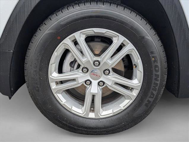 Used 2024 GMC Terrain SLE image 23