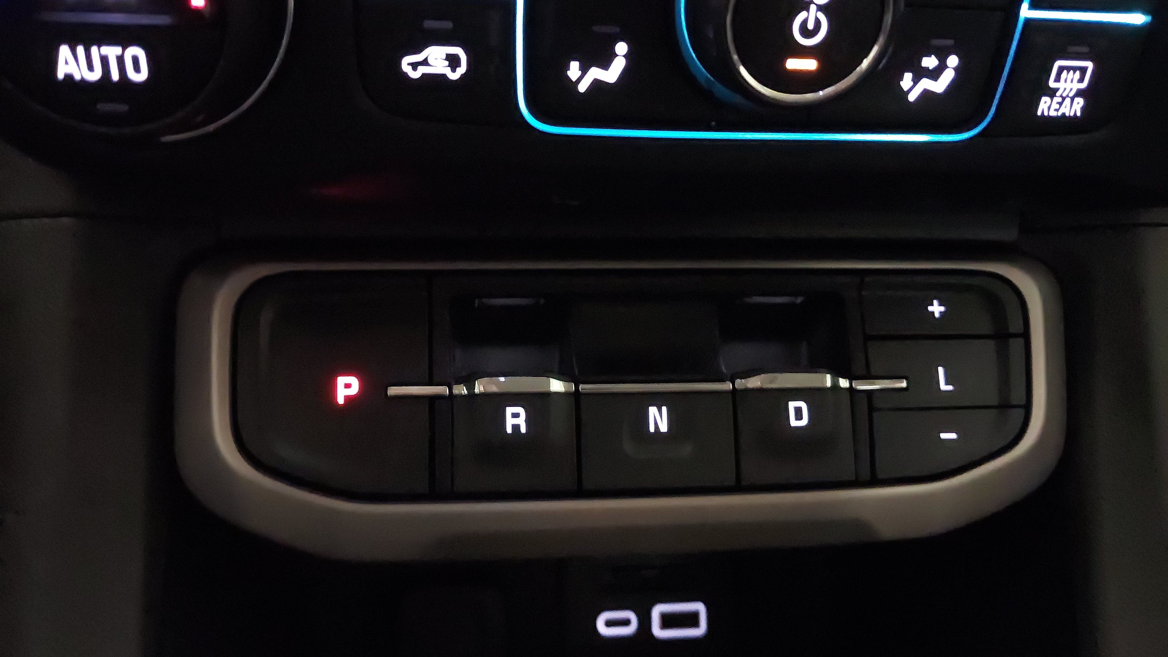 Certified 2021 GMC Acadia Denali w/ Denali Technology Package AWD/4WD image 21