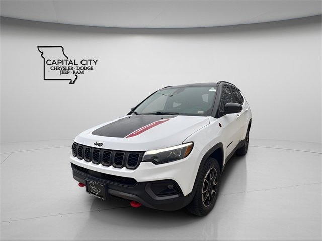 Used 2024 Jeep Compass Trailhawk w/ Trailhawk Elite Group image 4
