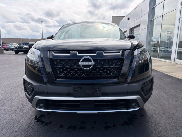 Used 2025 Nissan Pathfinder Rock Creek AWD/4WD image 2