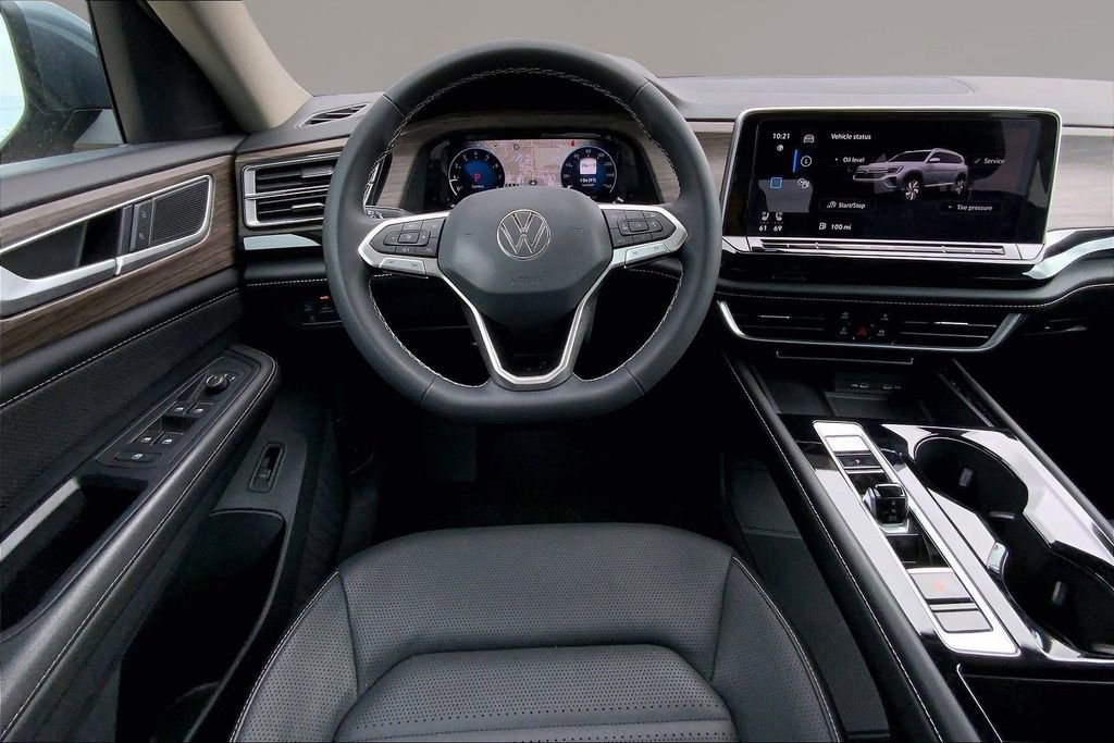 Used 2024 Volkswagen Atlas SEL AWD/4WD image 5