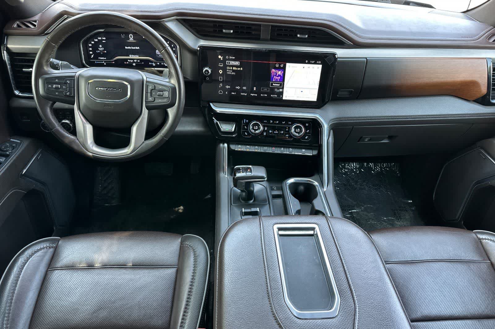 Used 2022 GMC Sierra 1500 Denali w/ Denali Reserve Package AWD/4WD image 4