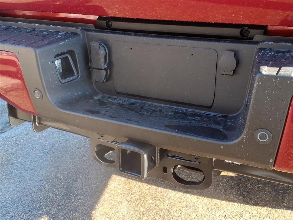 New 2026 Ford F250 Lariat w/ Black Appearance Package image 7