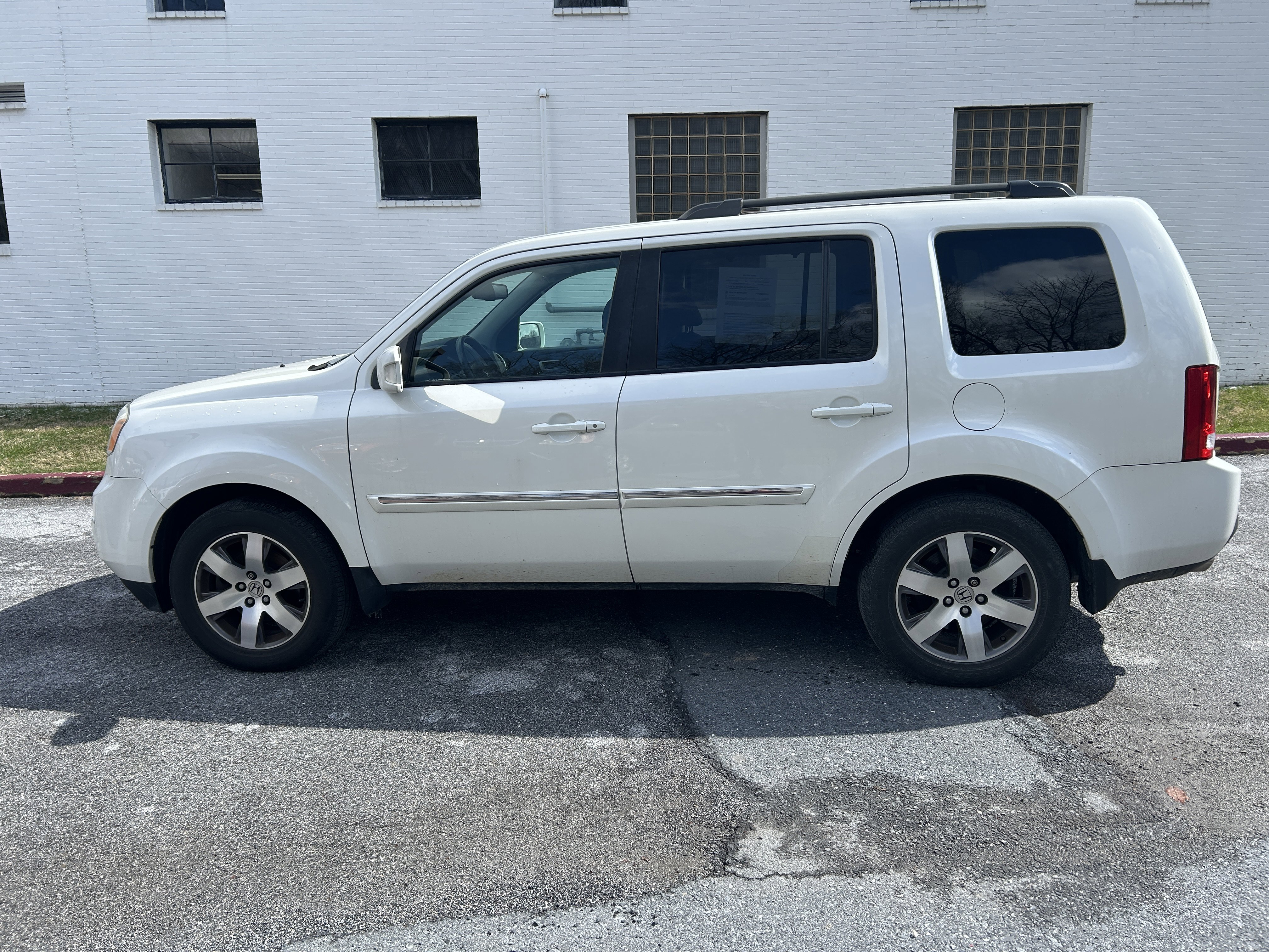 Used 2015 Honda Pilot Touring image 8